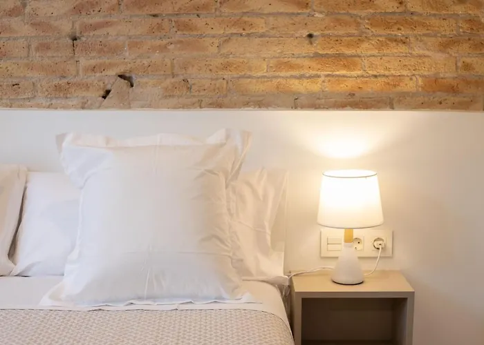 Lucasland Apartman *